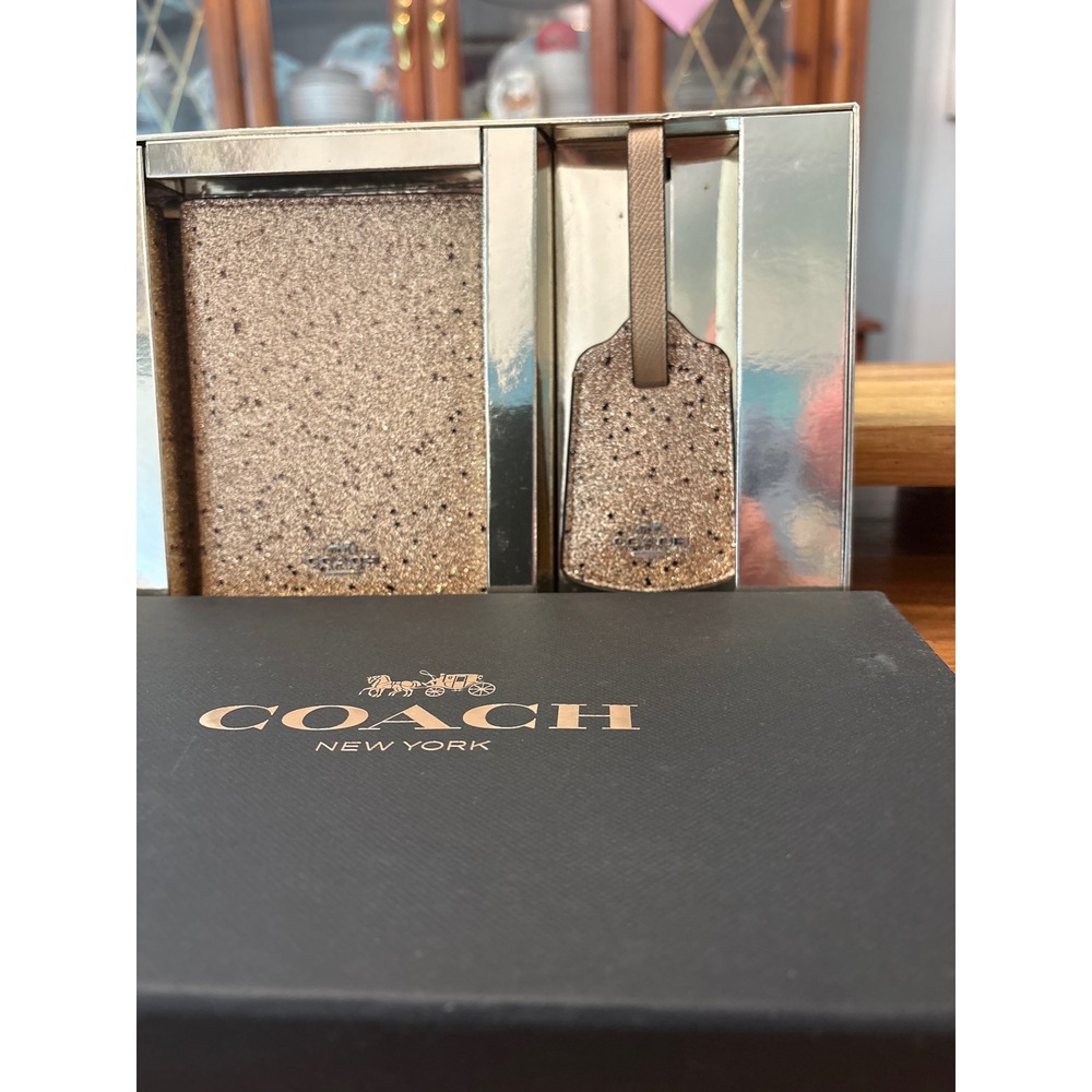 Coach Passport Case Set Women OS Gold NEW F38644 Glitter Luggage Tag Gift Box